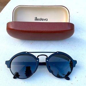 Illesteva Milan II Black Sunglasses with Case